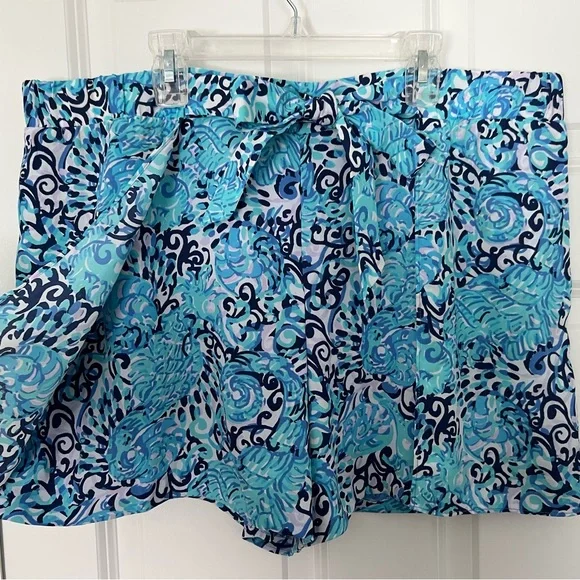NWT Lilly Putlizer Mylee Tie Front Shorts - Picture 3 of 7